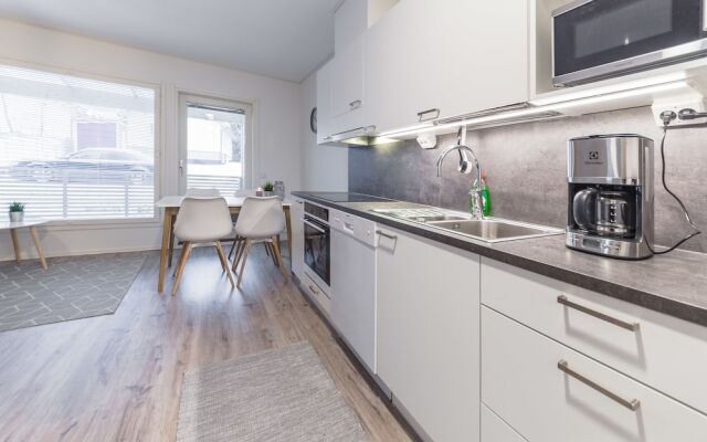SSA Spot spacy 2-room apt ID 5003B1