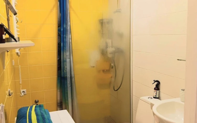 Good Price Location, Self Check-in Tidy & Cozy Flat