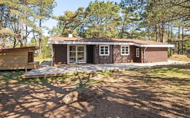 6 Person Holiday Home in Romo