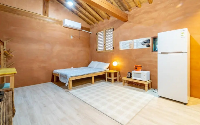 Jeju Bijasupgil15 Pension