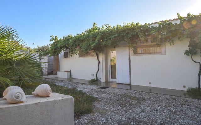 Awesome Home in Siracusa With 3 Bedrooms and Wifi