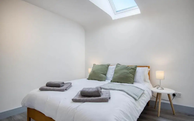 Sandy Steps - 1 Bedroom Apartment - Tenby