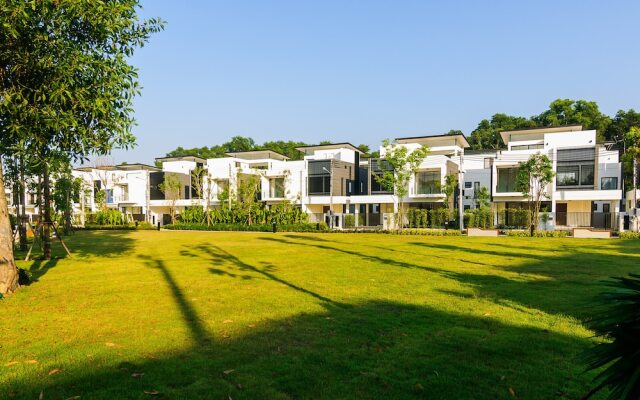 Elata House in Laguna with 3 Bedrooms