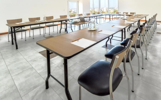 Hotel LP Equipetrol