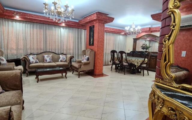 Comfy 3 Bedrooms Apartment in Cairo 96