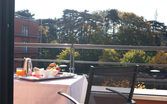 Crowne Plaza Lyon - Cité Internationale by IHG