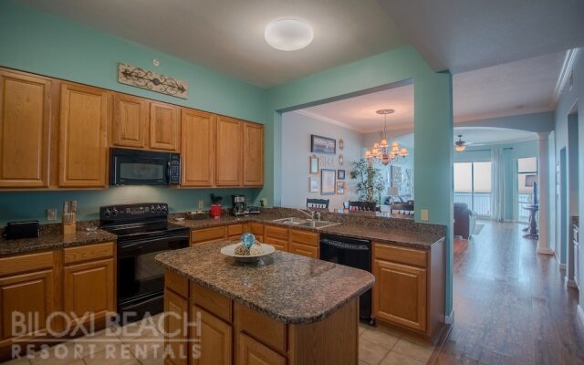 Legacy Towers-Legacy I 1303 Penthouse