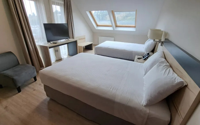 Hotel Diego de Almagro Castro