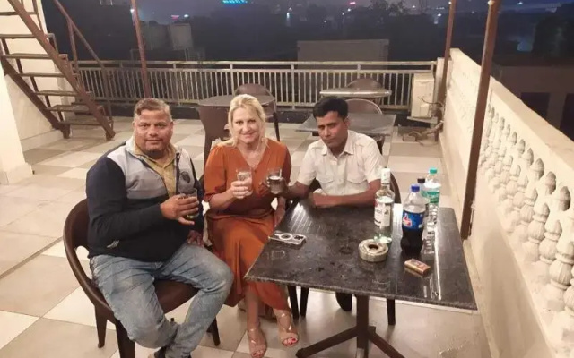 Sr Guest House