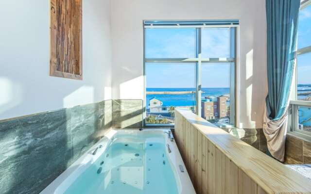 Pier 86 Spa And Pension