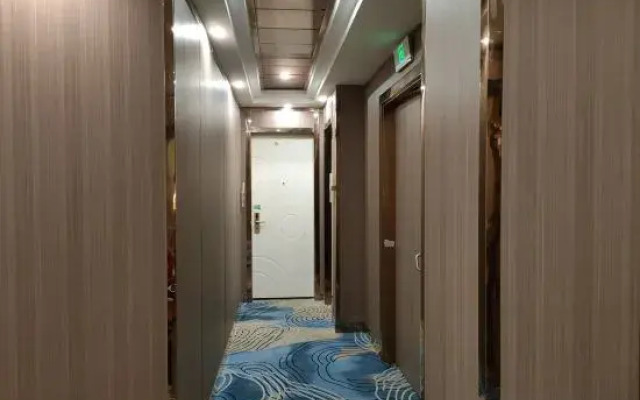 Yuhuan Hyatt Business Hotel (Passenger Transport Center Branch)