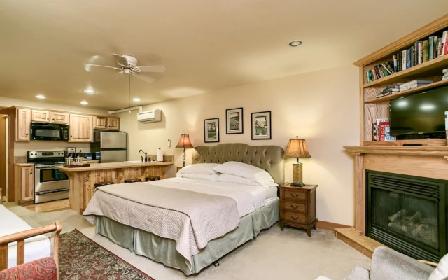 A Cowslip's Belle Inn