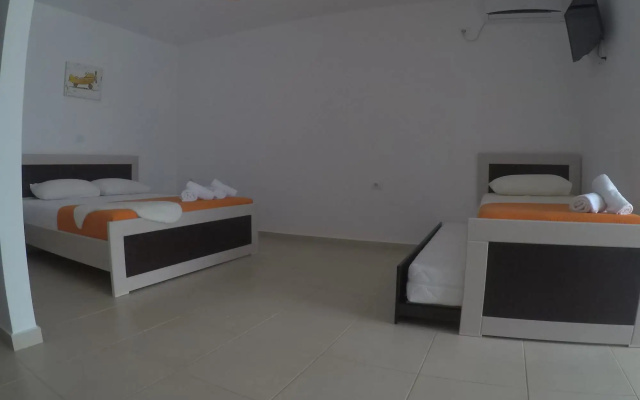 Prive Hotel and Apartment