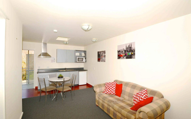 Greens Motel