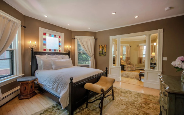 254 South Union Street Guest House