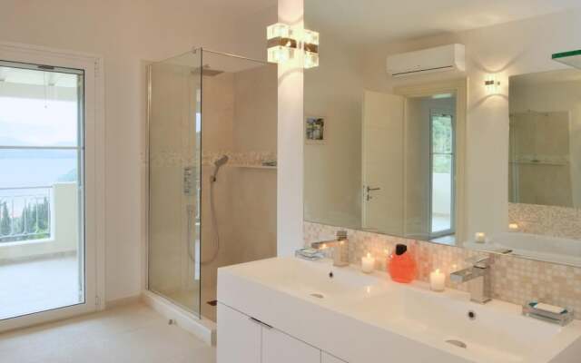 Villa Christianna - Magnificent 4 bed Villa