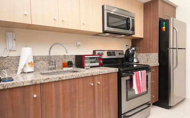 Puerta Zama 107 by BRM