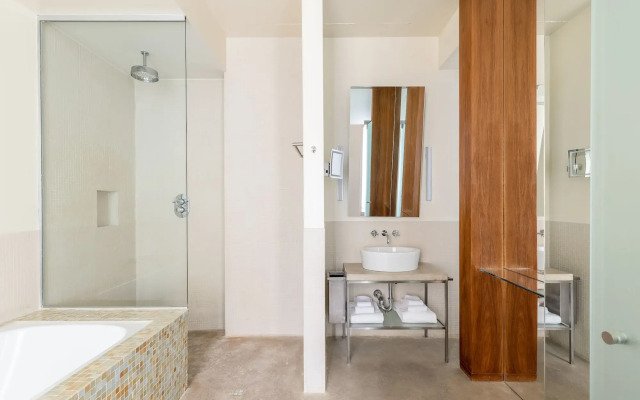 Chambers Hotel Central Park South, Sonder by Marriott Bonvoy