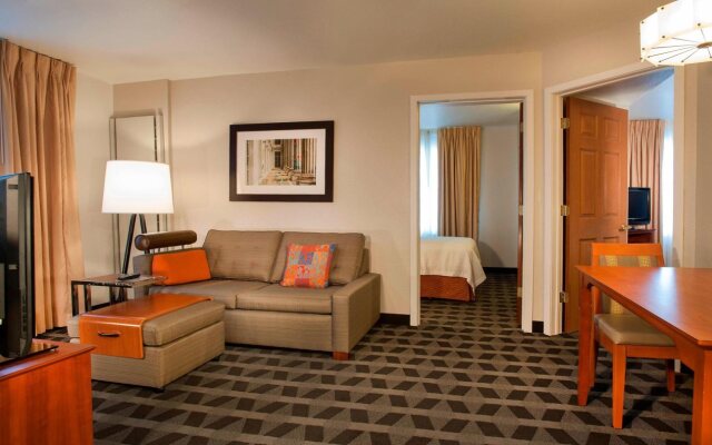 TownePlace Suites Marriott Dulles Airport (Newly Renovated)