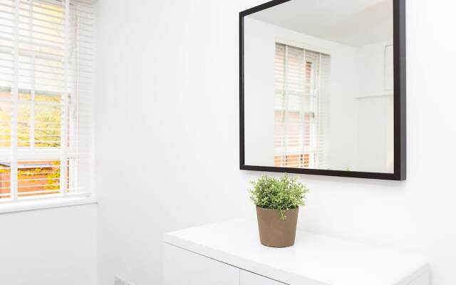 Chic Three Bed Shoreditch Gem Sleeps 8 A1