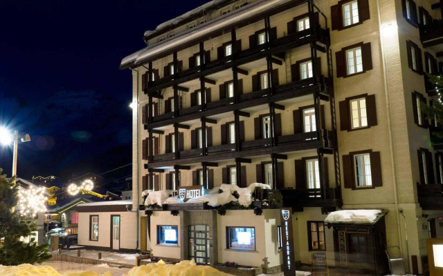 The Dom Hotel
