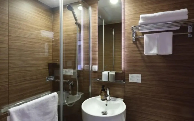 Hotel Glad One Kyoto Shichijo by M’s