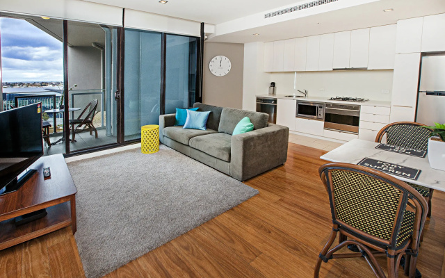 Waterfront Melbourne Apartments