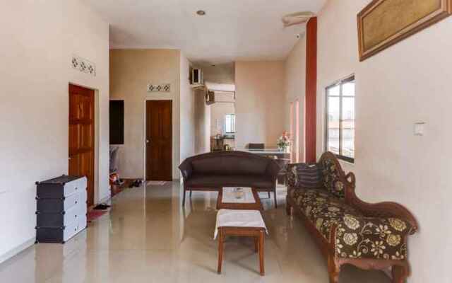 Oyo 91298 Rumah Cantik Homestay