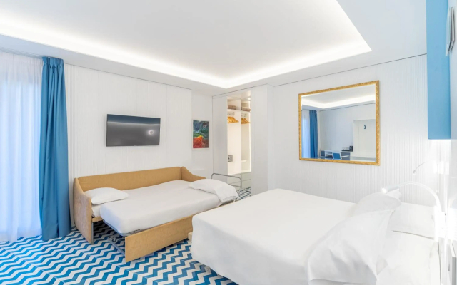 Cristina Hotel