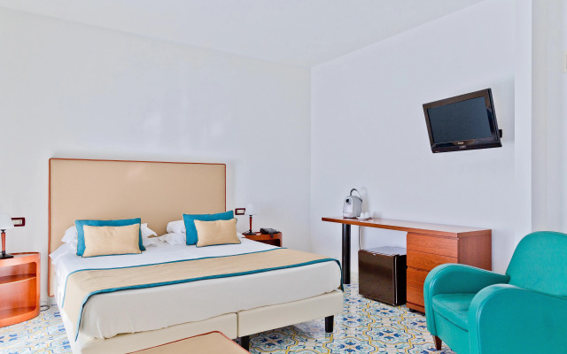 Mediterranea Hotel & Convention Center