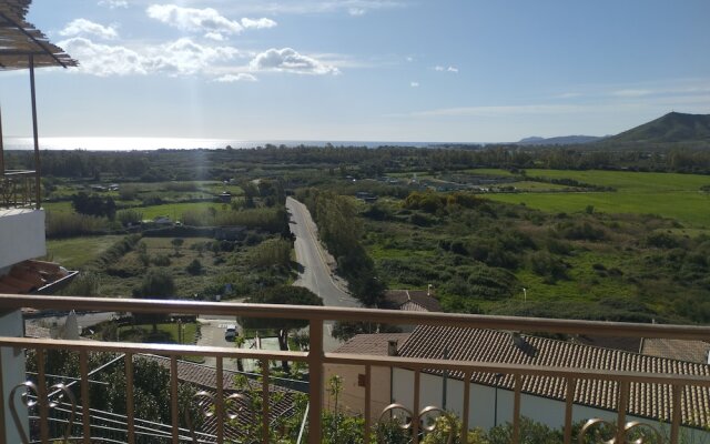 B&B il castello .con balcone vista mare