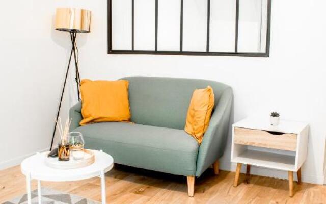 Charmant F2 hyper centre de Melun