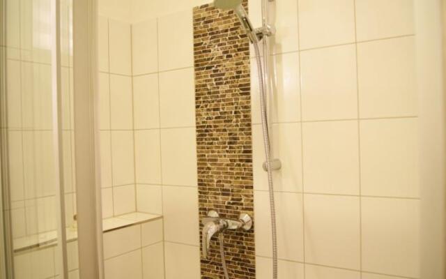 berlin39.com | Apartment House "Simon-Dach"