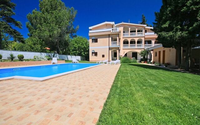 Sun Palace Residence