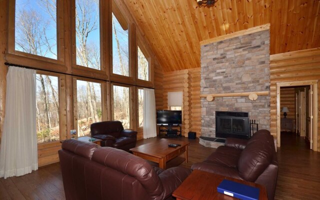 Chalet Deer Lodge