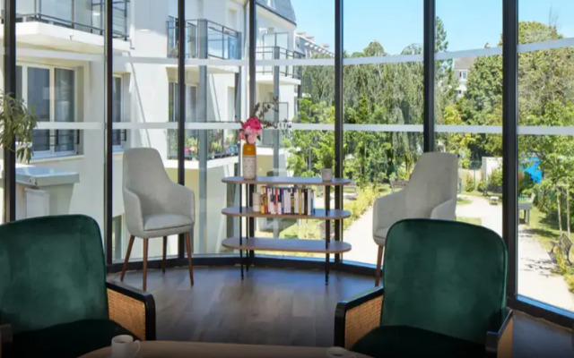 Quality Suites Cherbourg