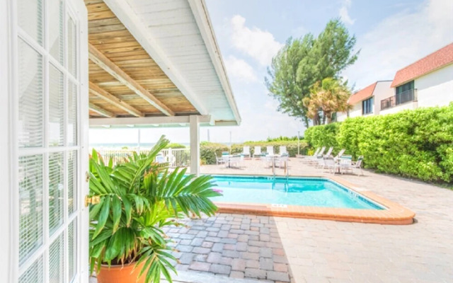 Harrington House Beachfront Bed & Breakfast