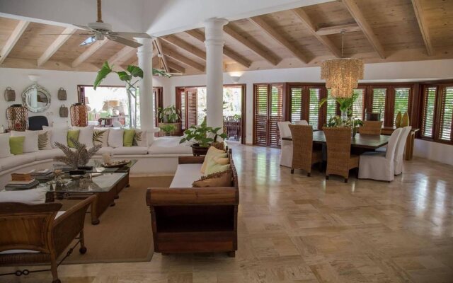 Villa Las Piñas