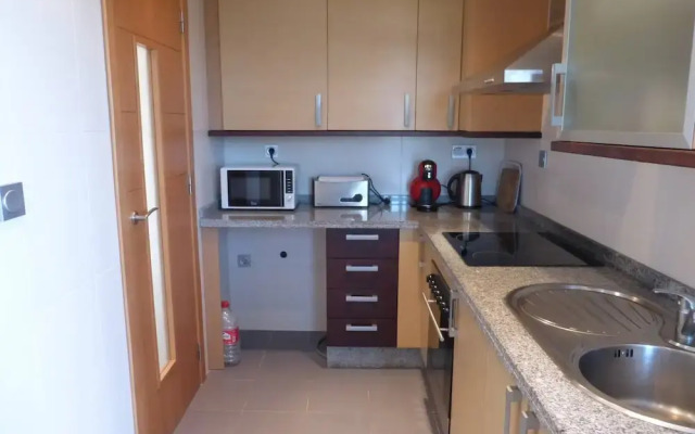 Beautiful 2 Bedroom 2 Bathroom Apartment With Pool