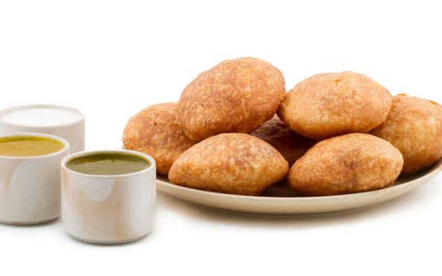 Capital O 41054 Hotel Raj And Restaurant