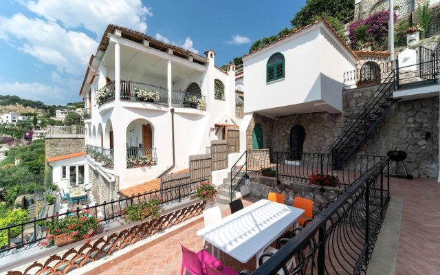 House with 4 Bedrooms in Villazzano Ii, with Wonderful Sea View, Furnished Terrace And Wifi - 500 M From the Beach