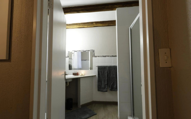 Shingalana Guest House