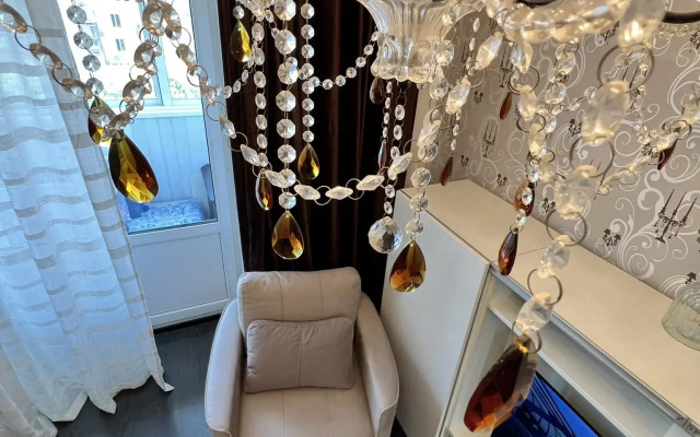 Саквояж на улице Чуйкова