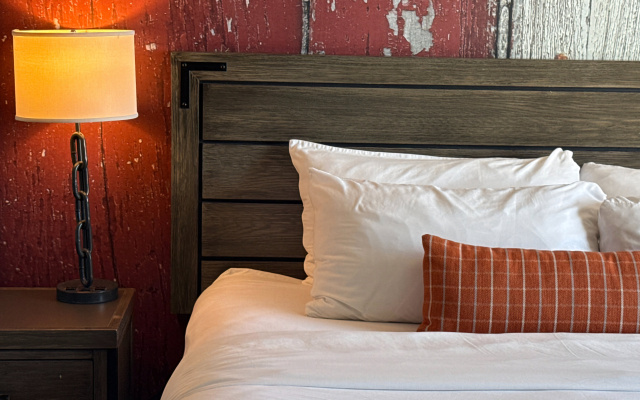 Hotel Indigo Traverse City by IHG