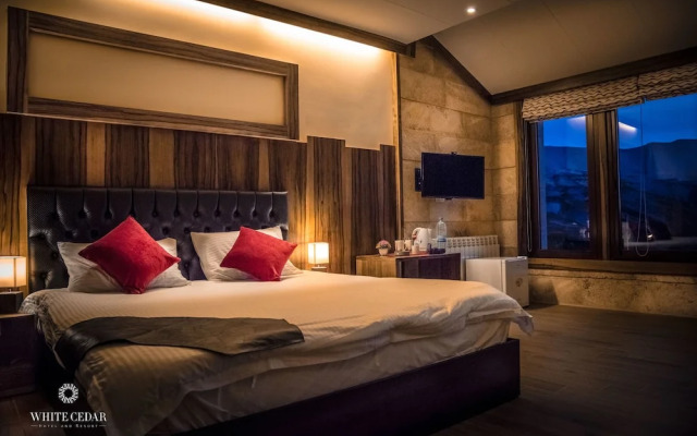white cedar hotel