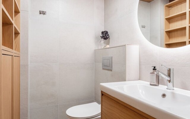Modern 3BR Apartment with Best Location