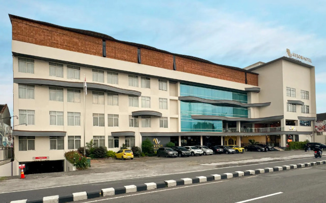 Aveon Hotel Yogyakarta by Daphna Management