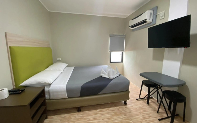 DG Budget Hotel Salem