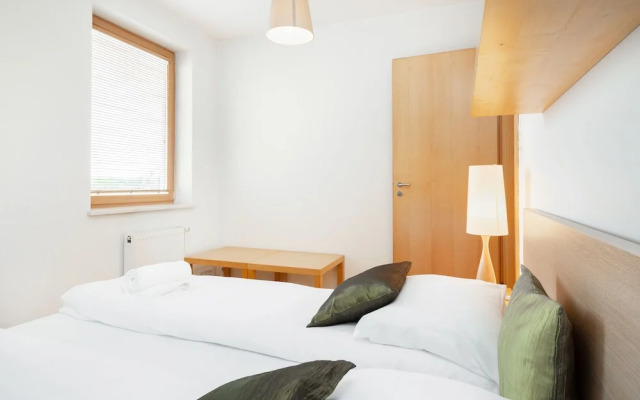 5th Floor Apartment in Warsaw by Renters