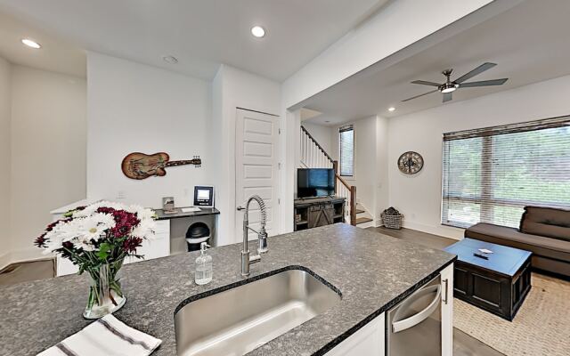 1050etln 3 Bedroom Townhouse